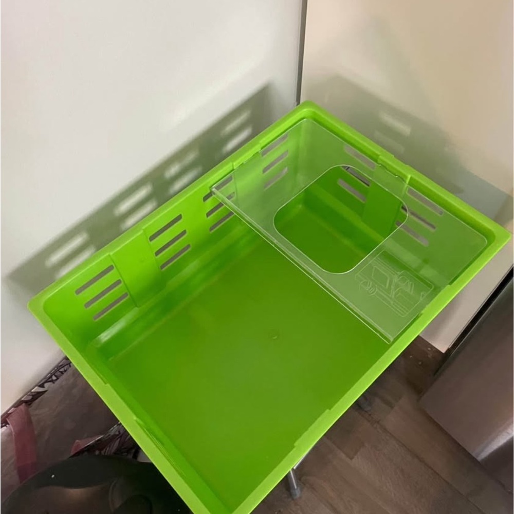 ❌SOLD❌ Catit Green & Tan Small Pet Travel Carrier (rabbit, rodents, bird) - Picture 7 of 8